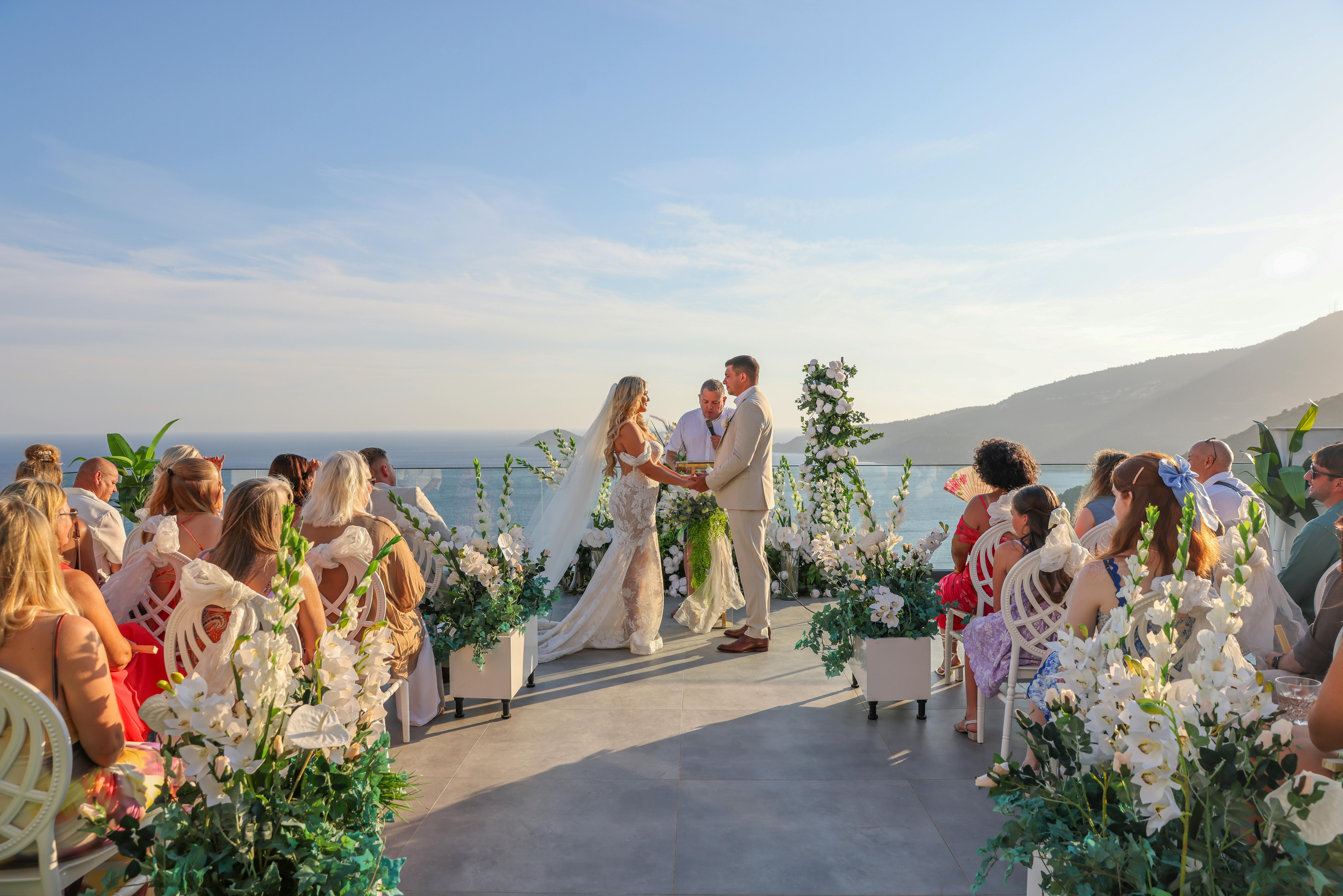 Przygotowania do uroczystości weselnej